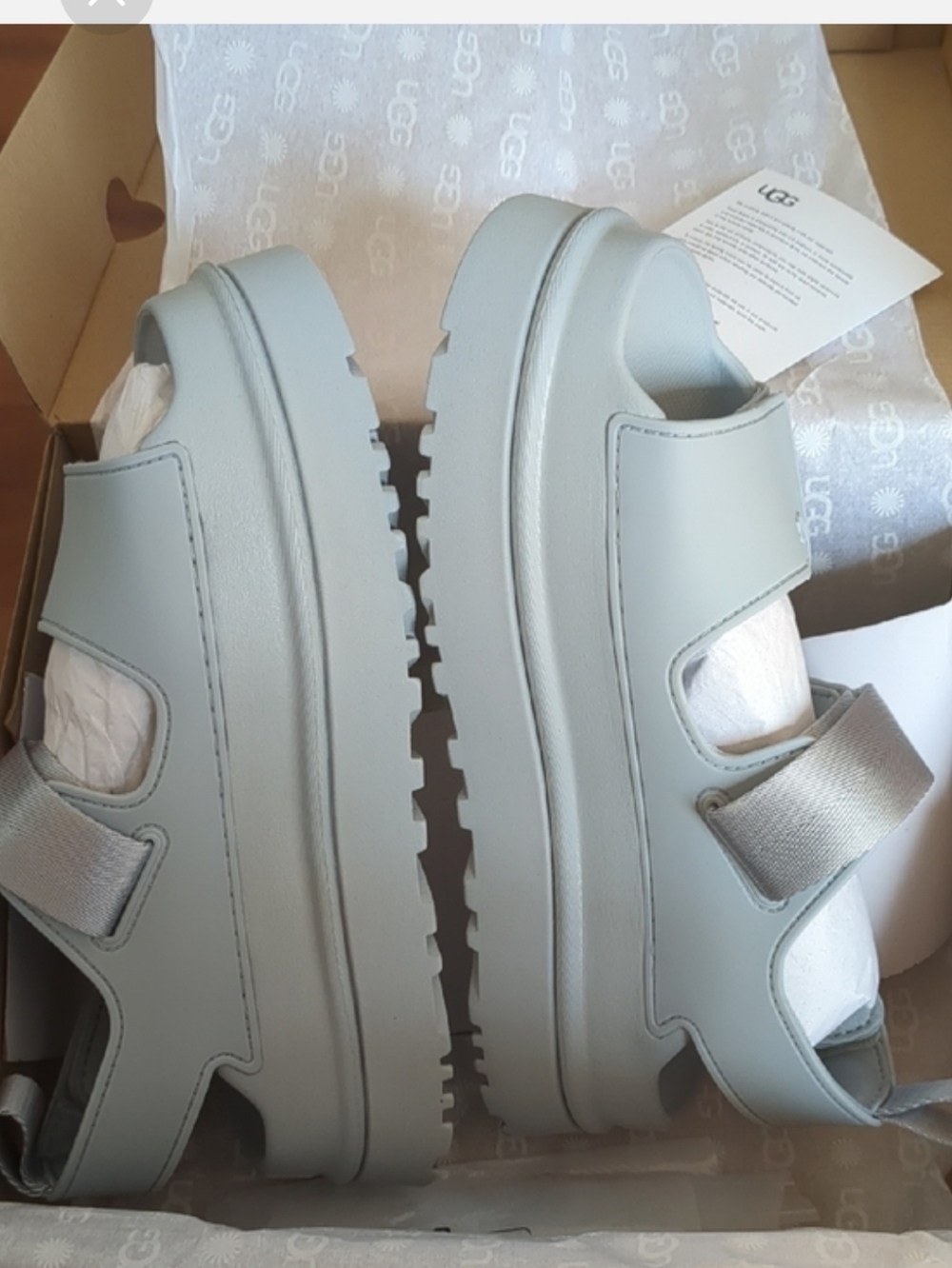 New Ugg Goldenglow SandalsSize 9 - Picture 5 of 9
